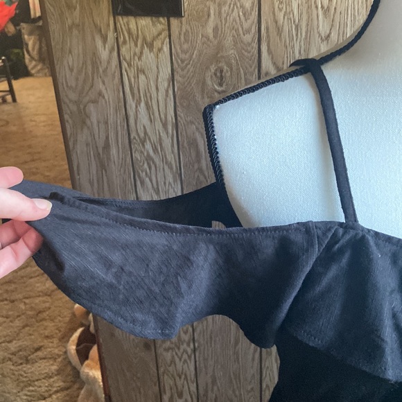 NWT off shoulder women’s jumpsuit - Picture 2 of 7